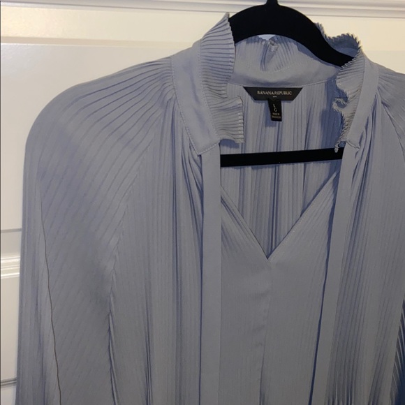 Banana Republic Gray Blouse - Picture 4 of 6